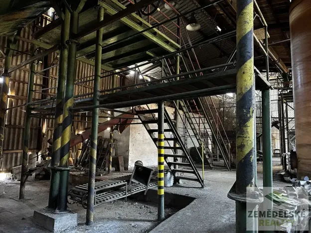 Prodej zemědělského objektu, Třebihošť, 1070 m2