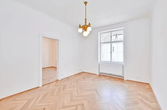 Pronájem bytu 3+1, Praha - Malá Strana, Karmelitská, 95 m2