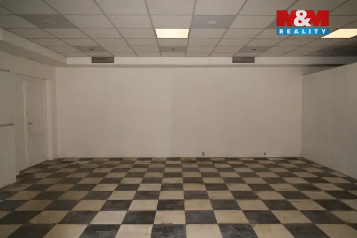 Pronájem obchodního prostoru, Teplice - Trnovany, Masarykova třída, 200 m2