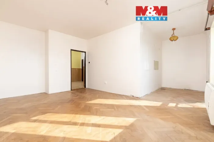 Prodej bytu 2+1, Krnov - Pod Bezručovým vrchem, Bezručova, 73 m2
