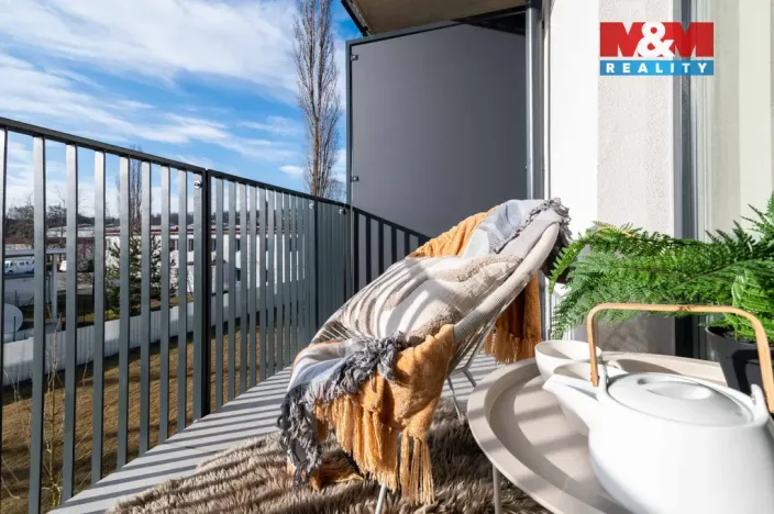 Pronájem bytu 1+kk, Kladno - Dubí, Ke křížku, 28 m2