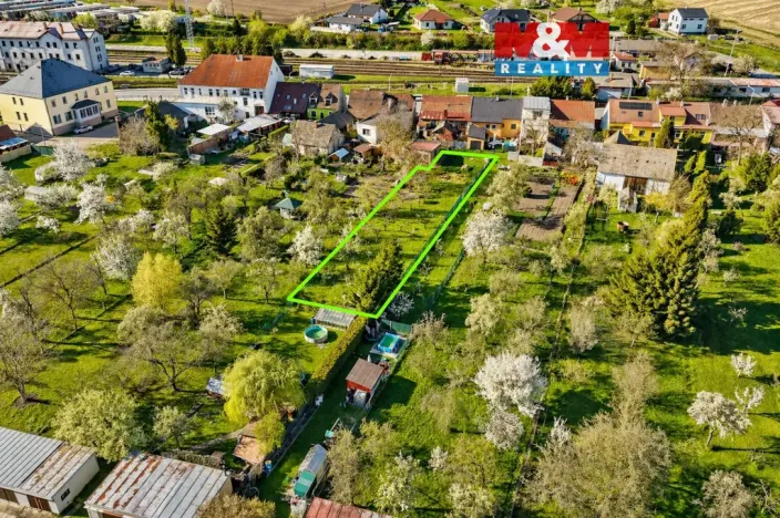 Prodej zahrady, Okříšky, 748 m2