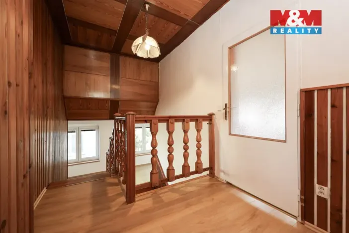 Prodej rodinného domu, Velký Týnec, U nové školy, 310 m2