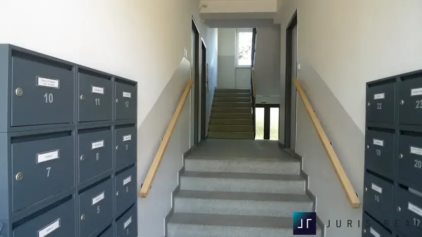 Prodej bytu 3+1, Praha - Strašnice, Černokostelecká, 64 m2