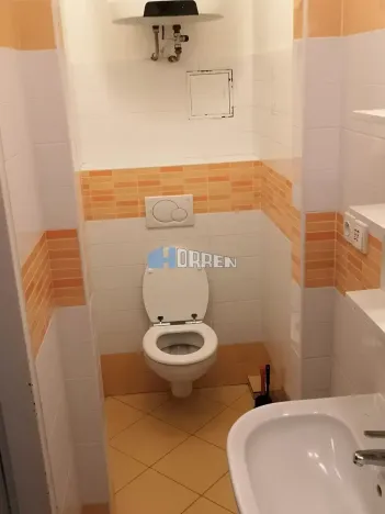 Pronájem bytu 2+1, Praha - Libeň, Sokolovská, 58 m2