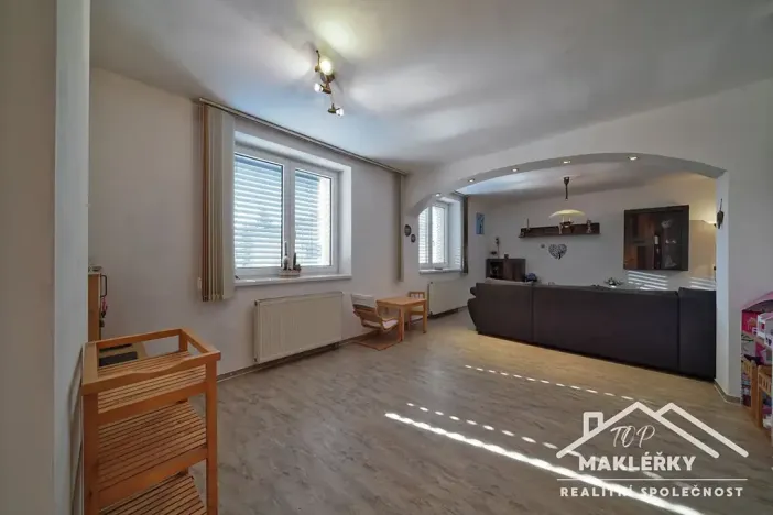 Prodej rodinného domu, Zásmuky, Sladkovského, 186 m2