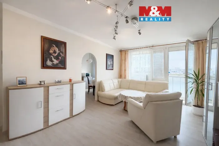 Prodej bytu 3+1, Praha - Horní Měcholupy, Parmská, 72 m2