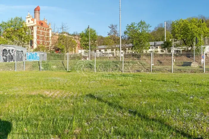 Pronájem komerčního pozemku, Praha - Braník, Pikovická, 542 m2