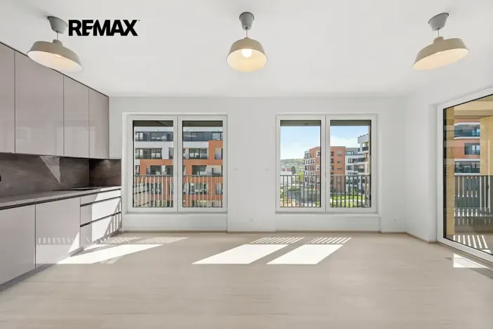 Pronájem bytu 3+kk, Praha - Hloubětín, Poděbradská, 77 m2