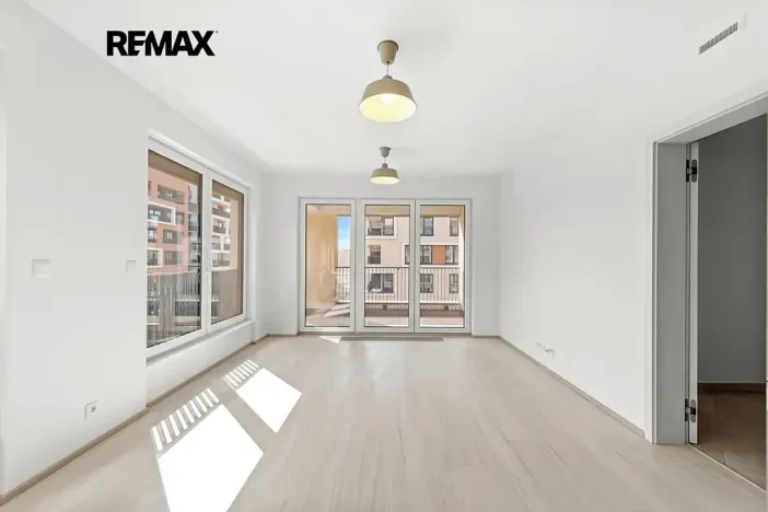 Pronájem bytu 3+kk, Praha - Hloubětín, Poděbradská, 77 m2