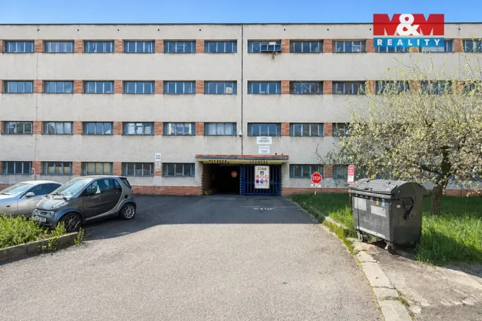 Prodej garážového stání, Zlín, Strážná, 15 m2