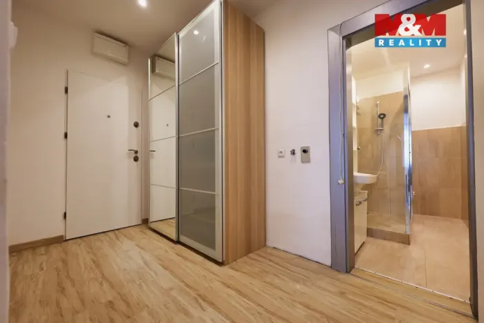 Prodej bytu 2+1, Prostějov, Určická, 52 m2