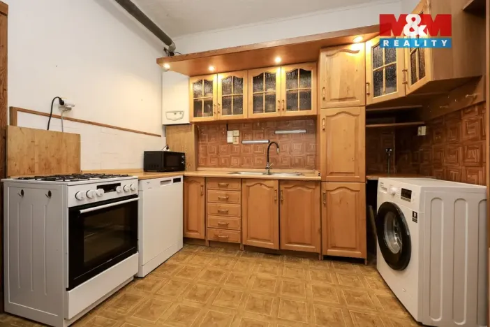 Prodej bytu 2+1, Hanušovice, Školní, 60 m2