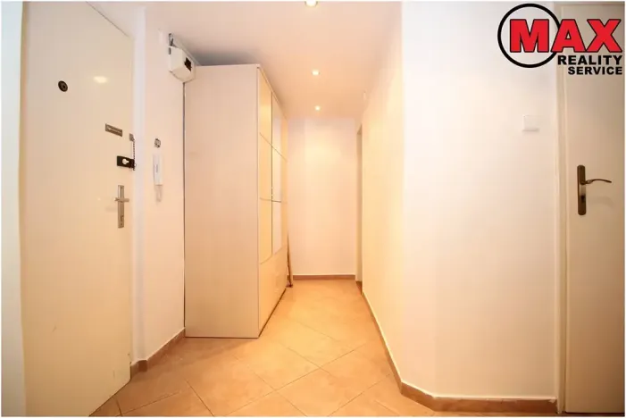 Pronájem bytu 1+1, Praha - Vršovice, K louži, 35 m2