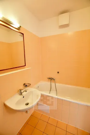 Pronájem bytu 4+kk, Praha - Kbely, Pod Nouzovem, 114 m2