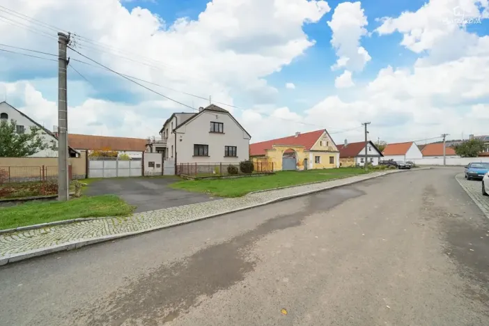 Prodej rodinného domu, Soběkury, 285 m2