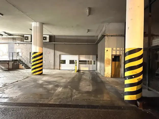 Pronájem garáže, Praha - Stodůlky, Petržílkova, 17 m2