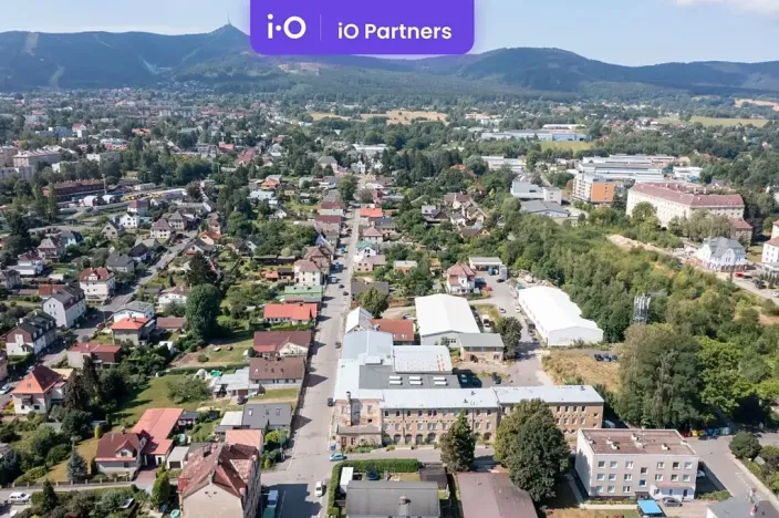 Pronájem kanceláře, Liberec, Volgogradská, 1500 m2