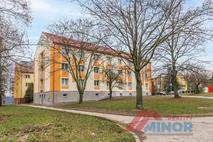 Pronájem bytu 1+1, Slaný, Rabasova, 28 m2