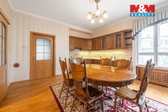 Prodej rodinného domu, Uherské Hradiště, U Stadionu, 300 m2