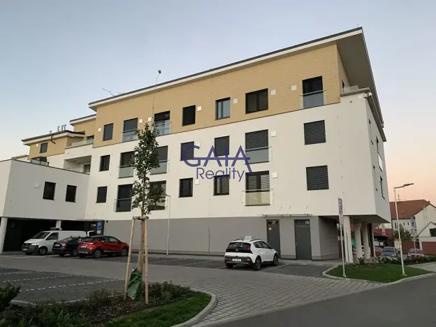 Pronájem bytu 2+kk, Veselí nad Moravou, U Kajetánka, 61 m2