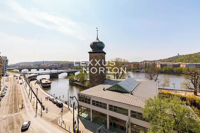 Prodej bytu 4+1, Praha - Nové Město, Masarykovo nábřeží, 133 m2