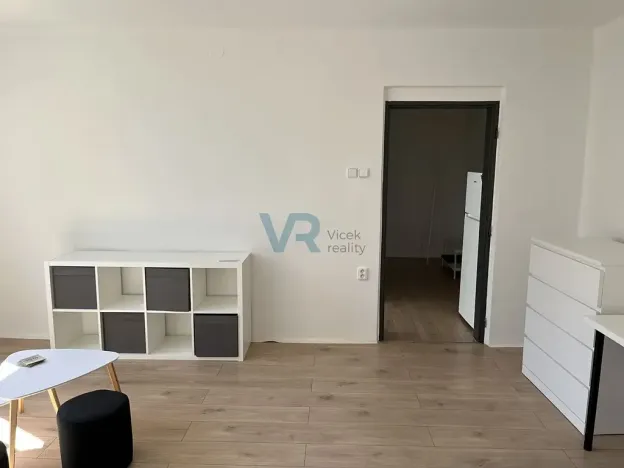 Prodej bytu 2+1, Trhové Sviny, Sídliště, 54 m2