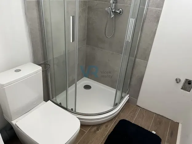 Prodej bytu 2+1, Trhové Sviny, Sídliště, 54 m2