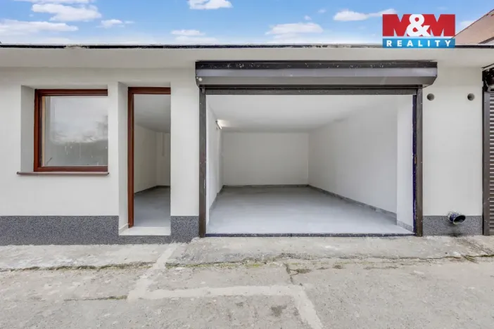 Prodej rodinného domu, Lochovice, 162 m2