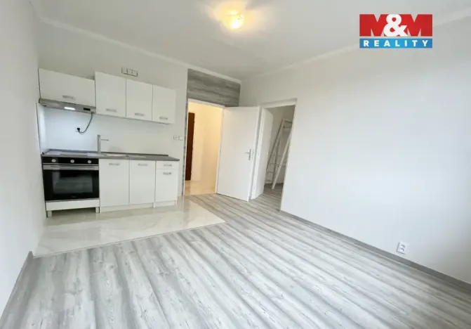 Pronájem bytu 1+1, Sokolov, Jelínkova, 38 m2