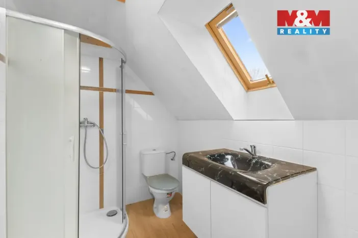Prodej rodinného domu, Jarpice, 380 m2