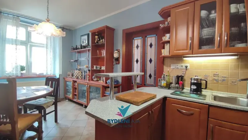 Prodej bytu 3+1, Teplice, U zámku, 100 m2