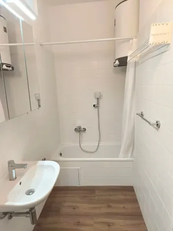 Pronájem bytu 1+kk, Praha - Vokovice, Na dlouhém lánu, 31 m2