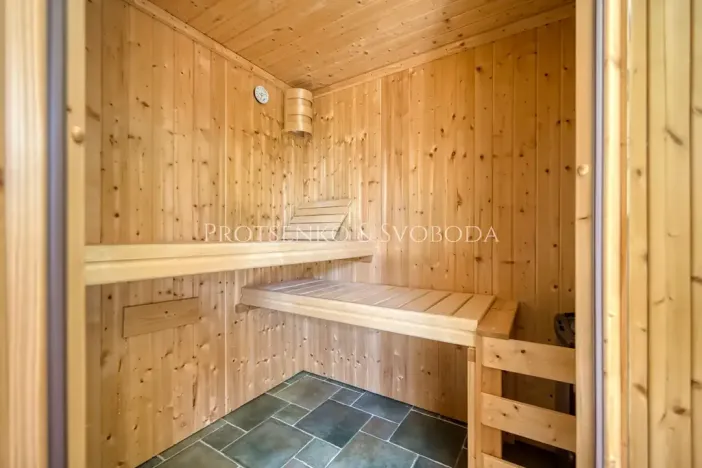 Prodej rodinného domu, Ledečko, 257 m2