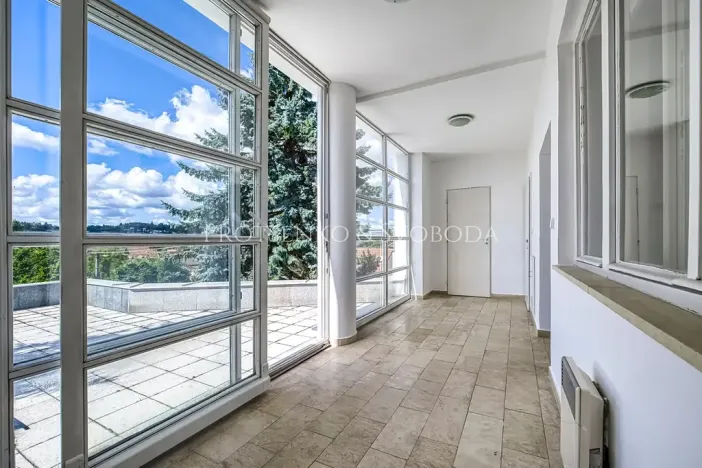 Prodej ordinace, Křižanov, Benešovo náměstí, 530 m2