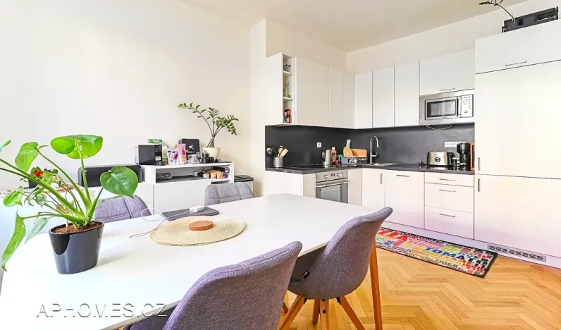 Pronájem bytu 2+1, Praha - Žižkov, Jeseniova, 60 m2