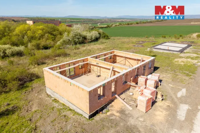 Prodej pozemku pro bydlení, Hrušovany, 831 m2