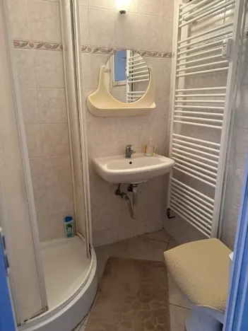 Prodej bytu 2+kk, Praha - Bubeneč, Lotyšská, 38 m2