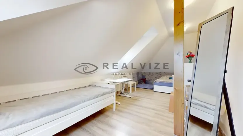 Prodej rodinného domu, Úsilné, 205 m2