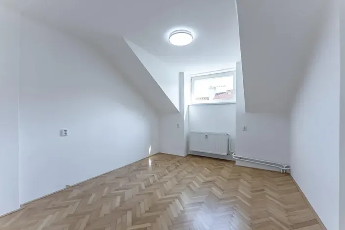 Pronájem bytu 2+1, Praha - Vinohrady, Italská, 59 m2