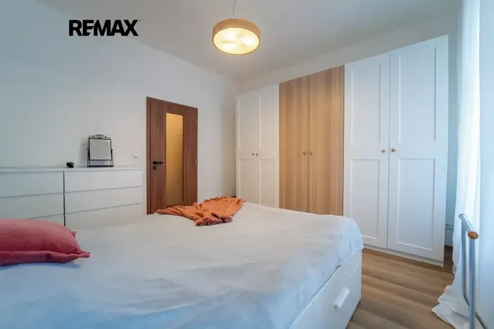 Prodej bytu 2+1, Praha - Karlín, Pernerova, 62 m2