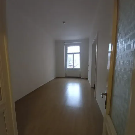 Pronájem bytu 2+1, Praha - Karlín, Hybešova, 74 m2