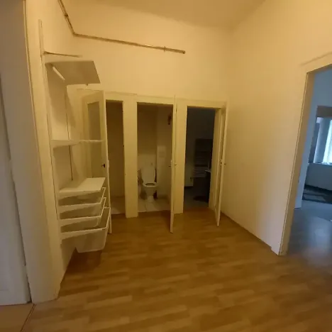 Pronájem bytu 2+1, Praha - Karlín, Hybešova, 74 m2