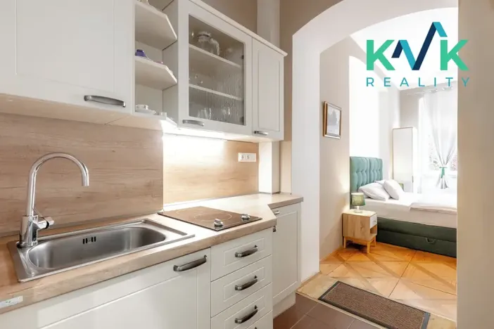 Prodej bytu 3+1, Karlovy Vary, Mariánskolázeňská, 69 m2