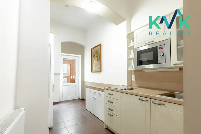 Prodej bytu 3+1, Karlovy Vary, Mariánskolázeňská, 69 m2