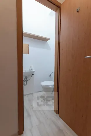 Pronájem bytu 2+kk, Praha - Vršovice, Rybalkova, 47 m2