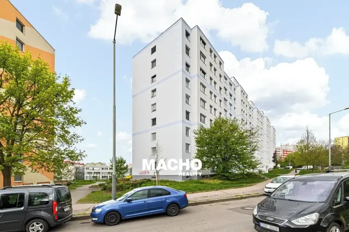 Prodej bytu 2+kk, Praha - Černý Most, Bryksova, 46 m2