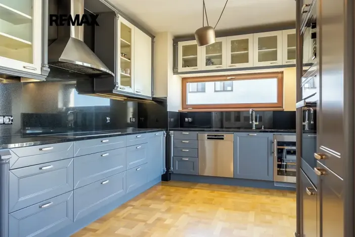 Prodej bytu 3+kk, Praha - Hrdlořezy, Učňovská, 86 m2