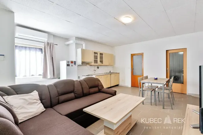 Prodej rodinného domu, Kamenice nad Lipou, Dobšova, 270 m2