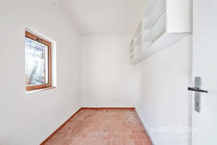 Prodej rodinného domu, Kamenice nad Lipou, Dobšova, 270 m2